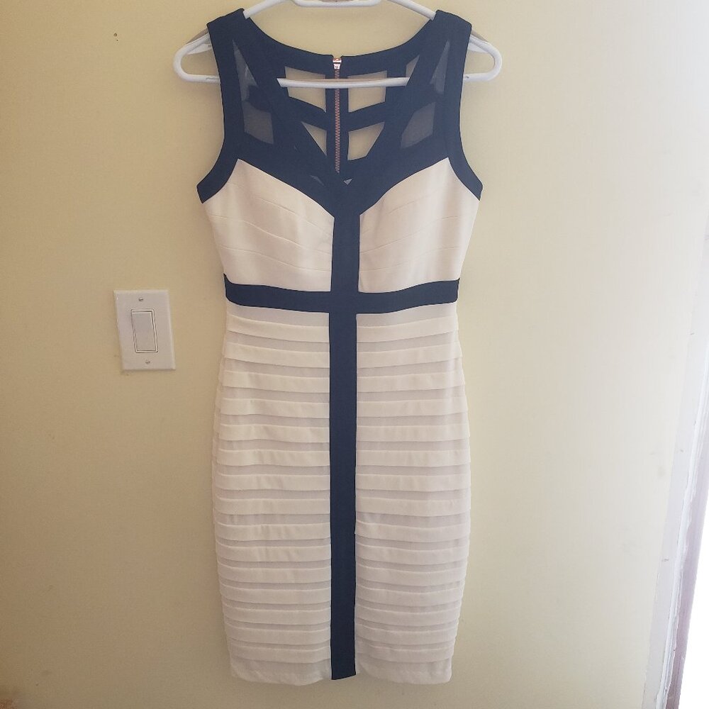 Jax Black & Cream Sleeveless Cocktail Dress Size 6
